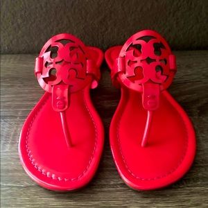 Tory Burch
Fluo Fuchsia Miller Sandals